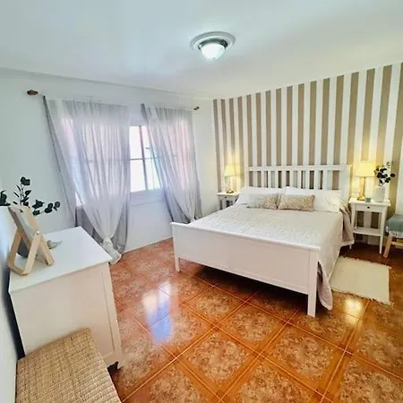La Casita De Vistas Holiday home A Guarda